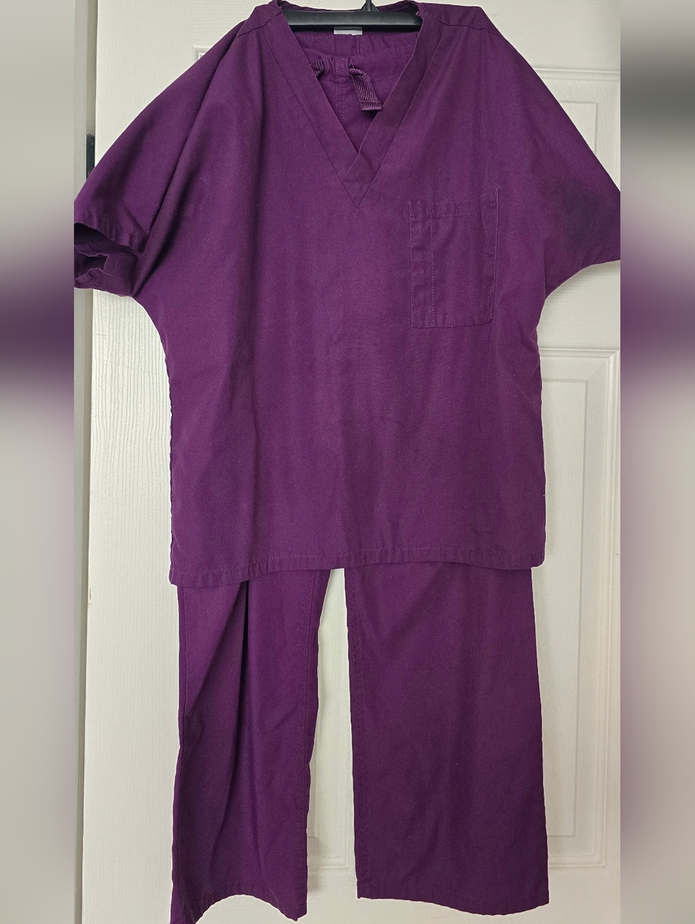 Cherokee Scrubs Set - Picture 2 of 4